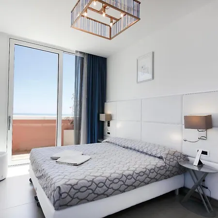 Grande Marin 4* 利尼亚诺萨比亚多罗