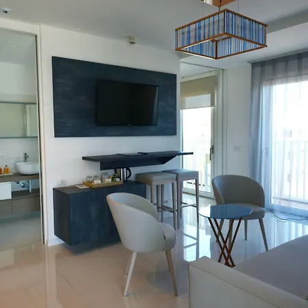 Grande Marin 利尼亚诺萨比亚多罗