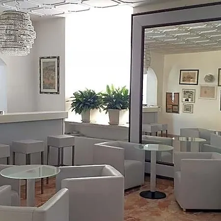 Grande Marin Hotel